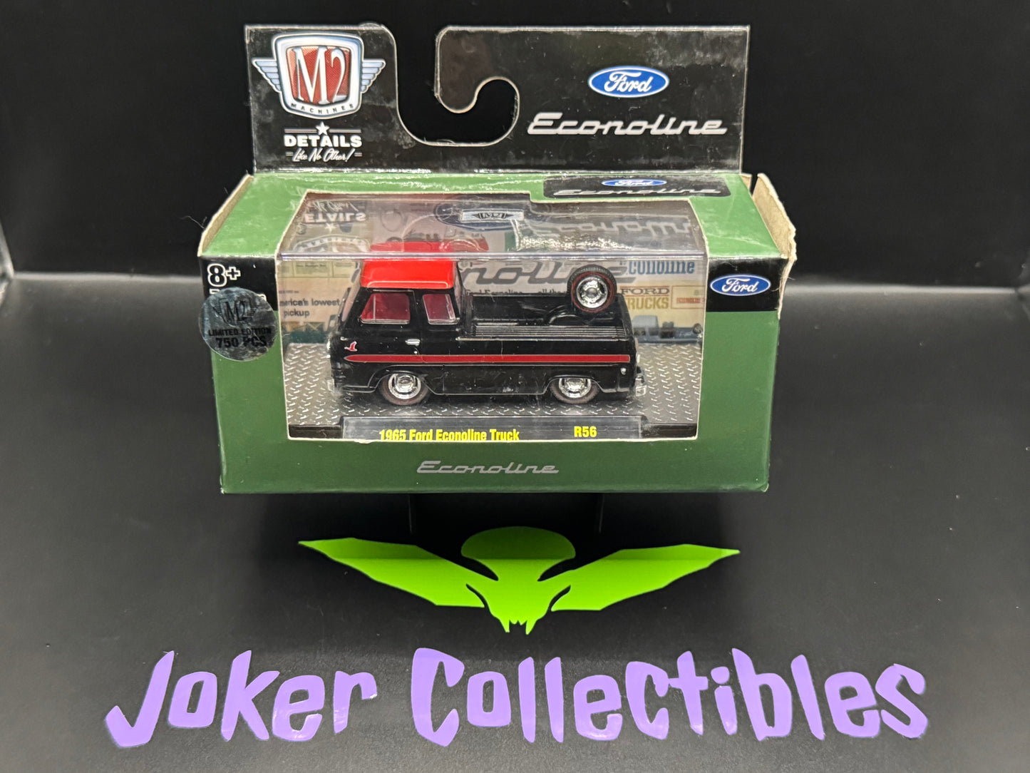 M2 Machines Chase 1965 Ford Econoline Truck R56 21-01