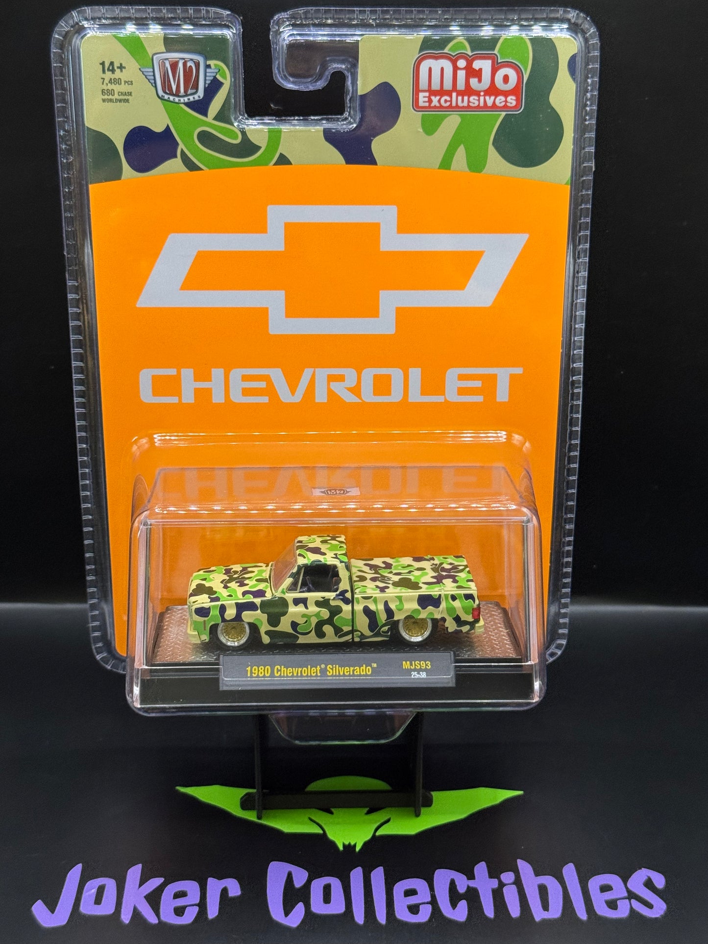 M2 Machines 1980 Chevrolet Silverado Custom Camouflage MJS93 25-38