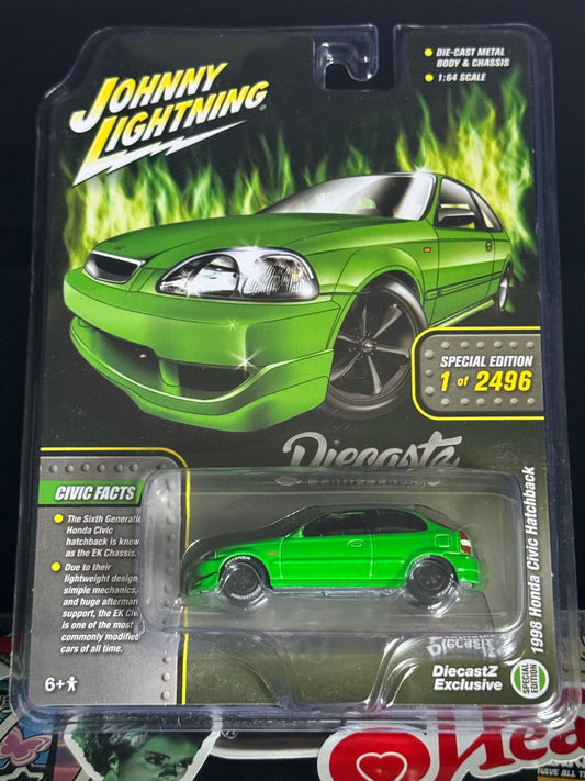 Johnny Lightning 1998 Honda Civic Hatchback DiecastZ Exclusive Green