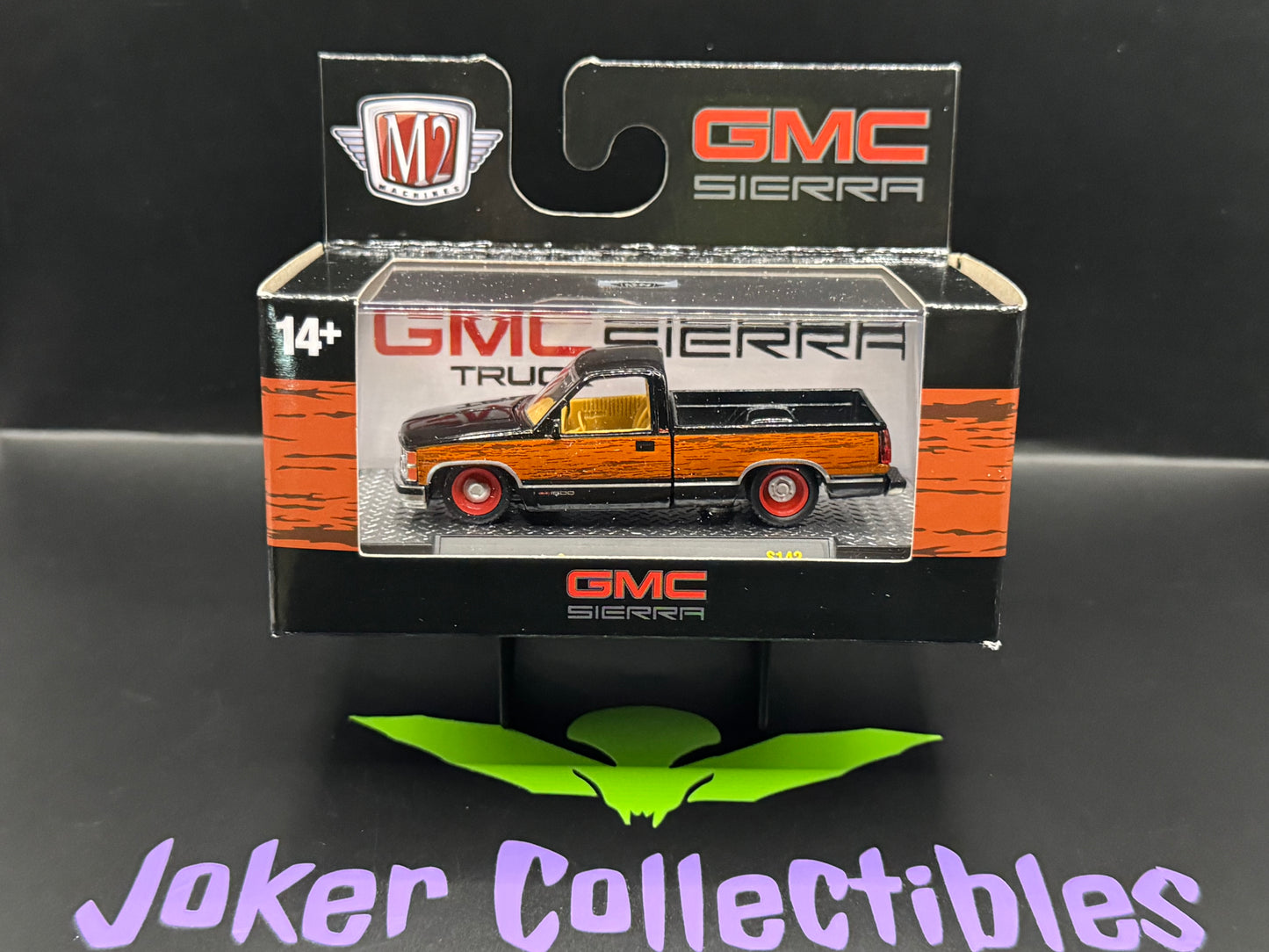 M2 Machines Auto-Thentics 1989 GMC Sierra 1500 Custom S142 25-65