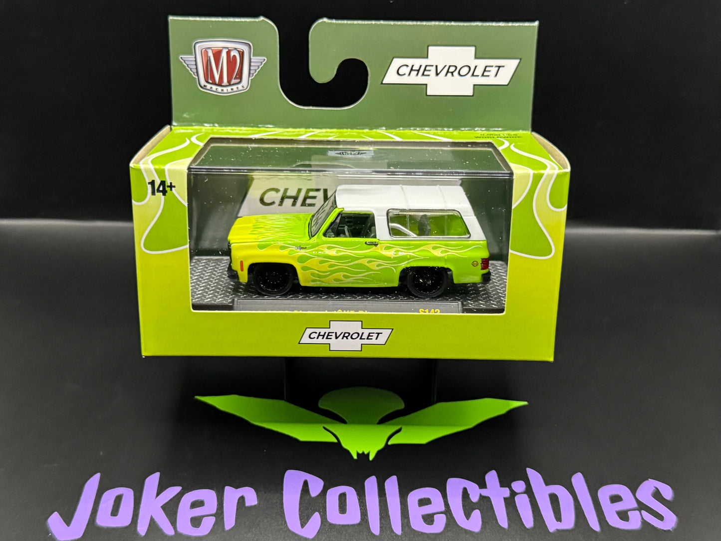 M2 Machines Auto-Thentics 1973 Chevrolet K5 Blazer S142 25-66