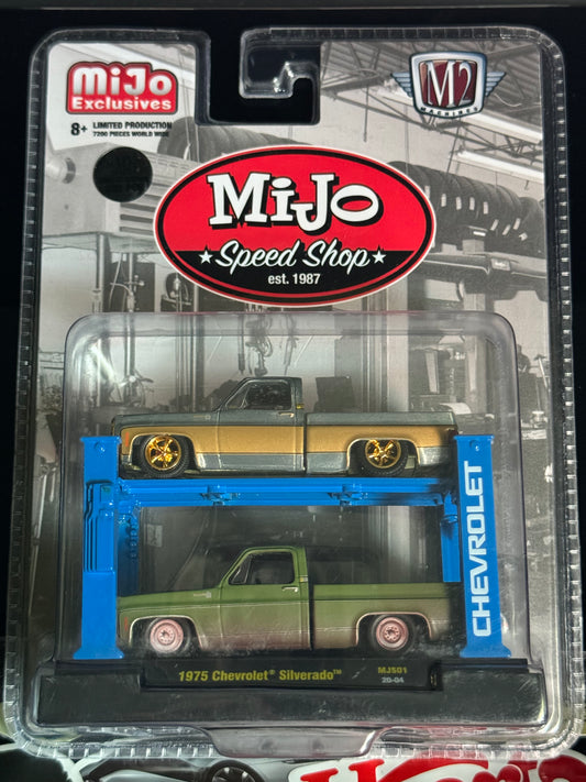 M2 Machines Chase MiJo Speed Shop Auto Lift 1975 Chevrolet Silverado MJS01 20-04