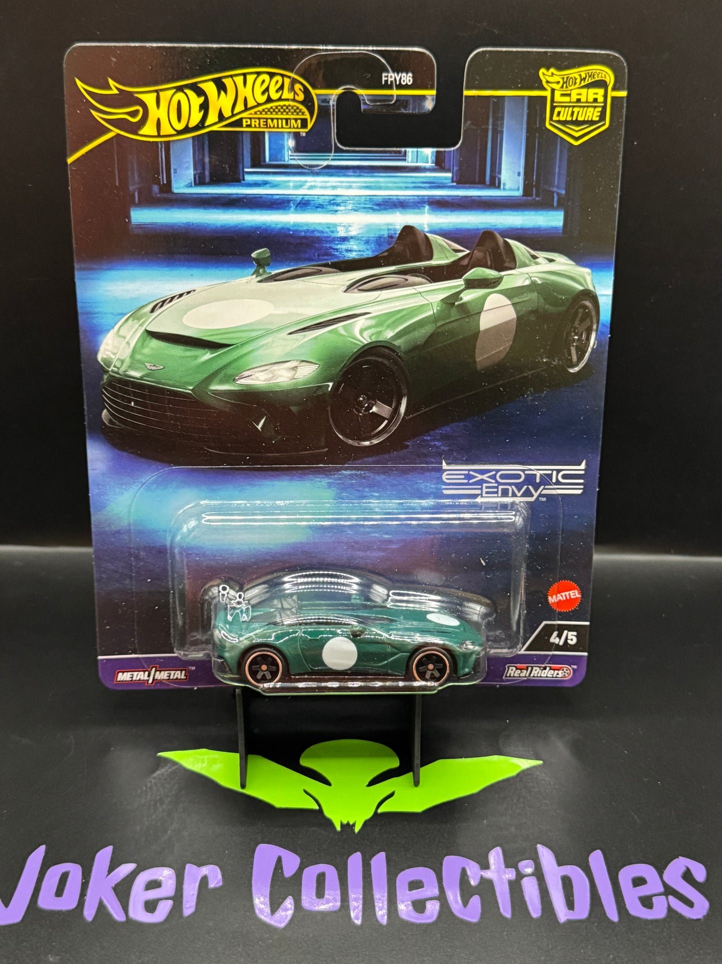 Hot Wheels Premium Car Culture Exotic Envy Aston Martin V12 Speedster # 4/5