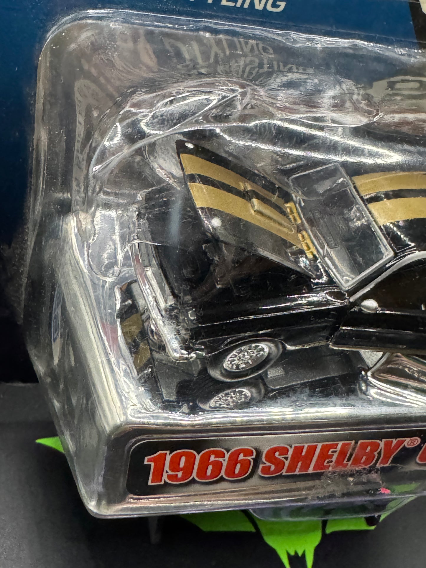 Shelby Collectibles Series 1 1966 Shelby G.T. 350 Black & Gold