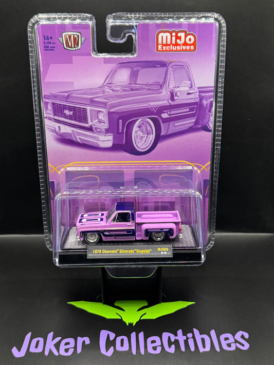 M2 Machines 1978 Chevrolet Silverado Stepside Lowriders Purple MJS89 25-35
