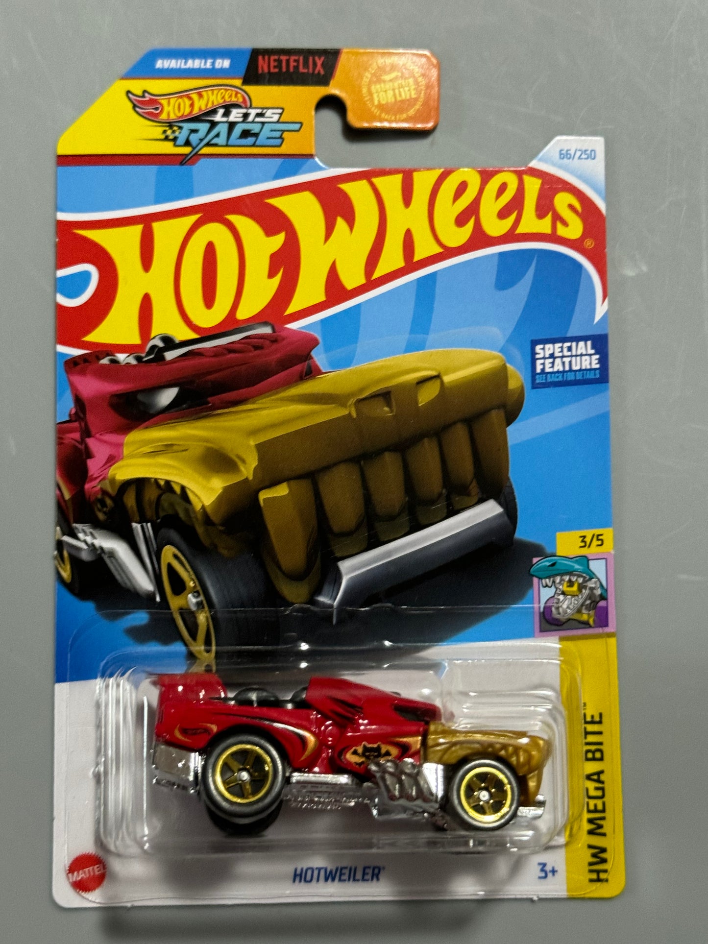 Hot Wheels 2024 Let's Race Red Hotweiler # 66/250 HW Mega Bite # 3/5 - H Case