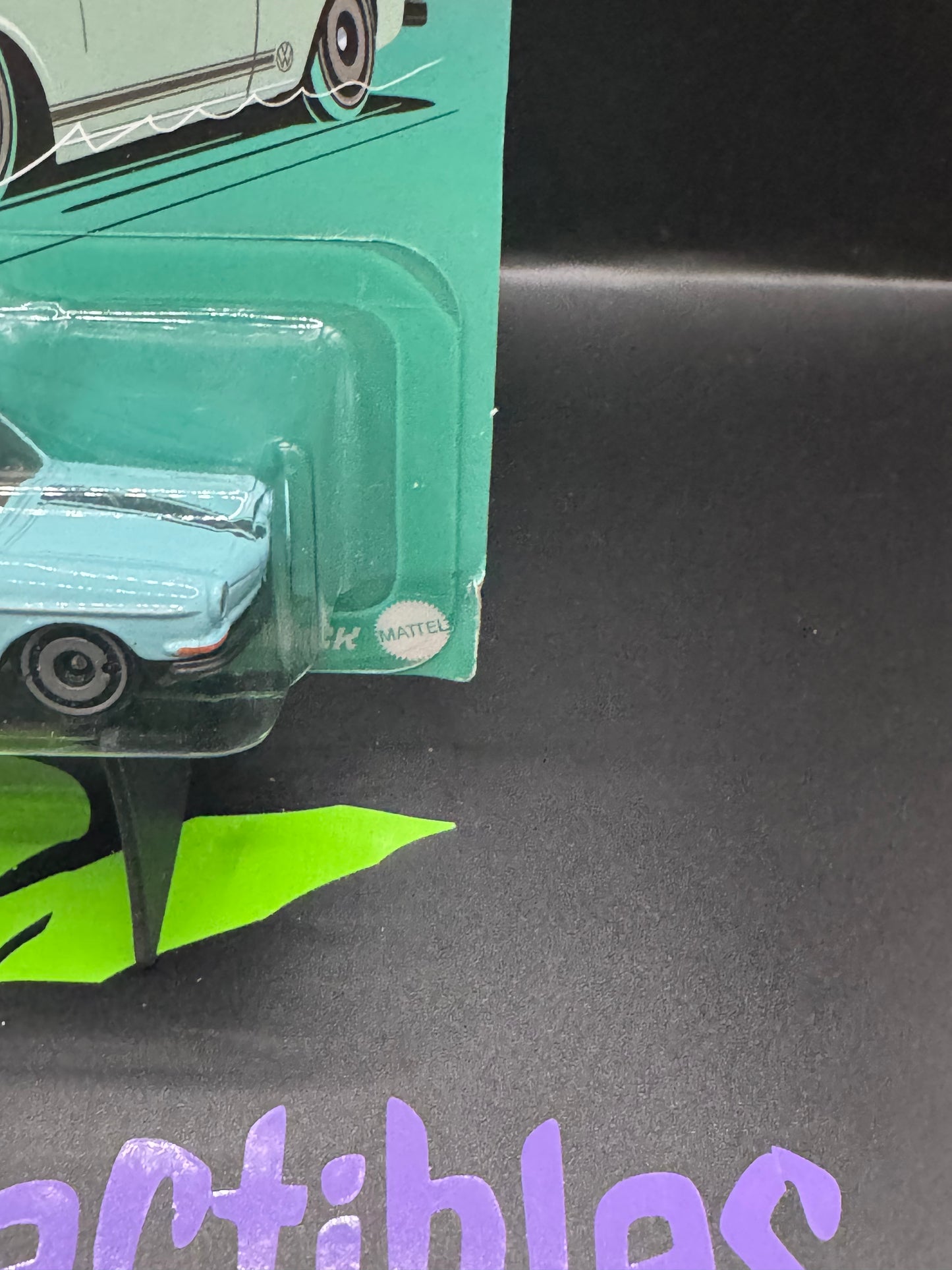 Hot Wheels Custom '69 Volkswagen Squareback # 2/8