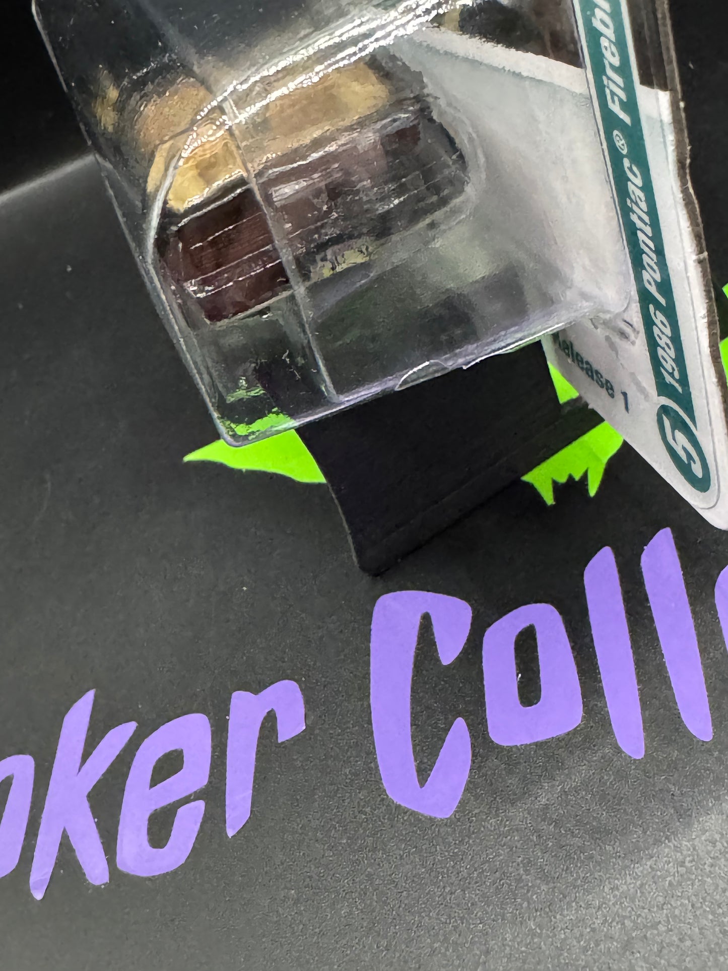 Johnny Lightning Muscle Cars U.S.A. Pontiac 1986 Pontiac Firebird T/A Black/Champaign Gold #5