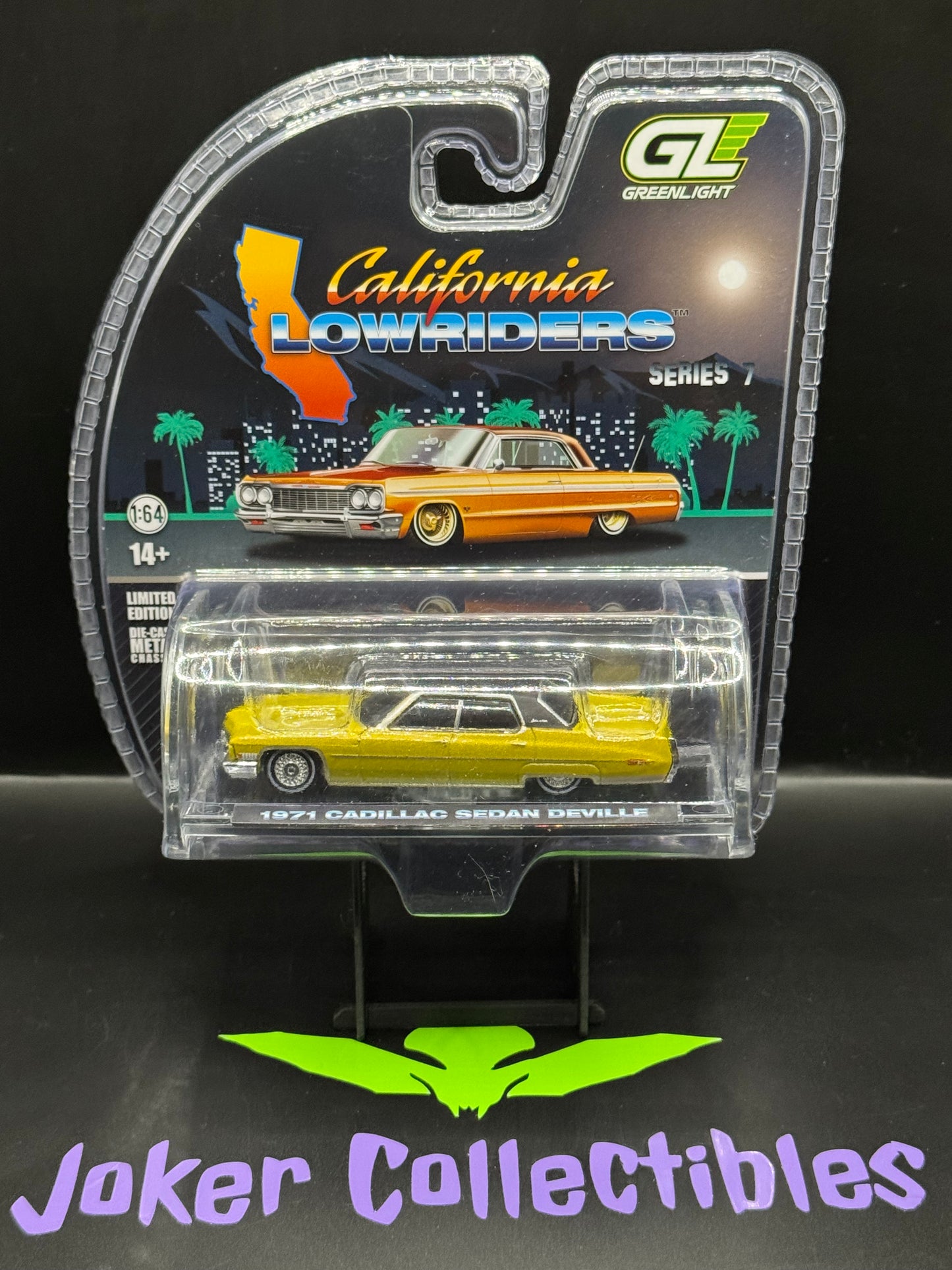 Greenlight California Lowriders Series 7 Yellow 1971 Sedan DeVille