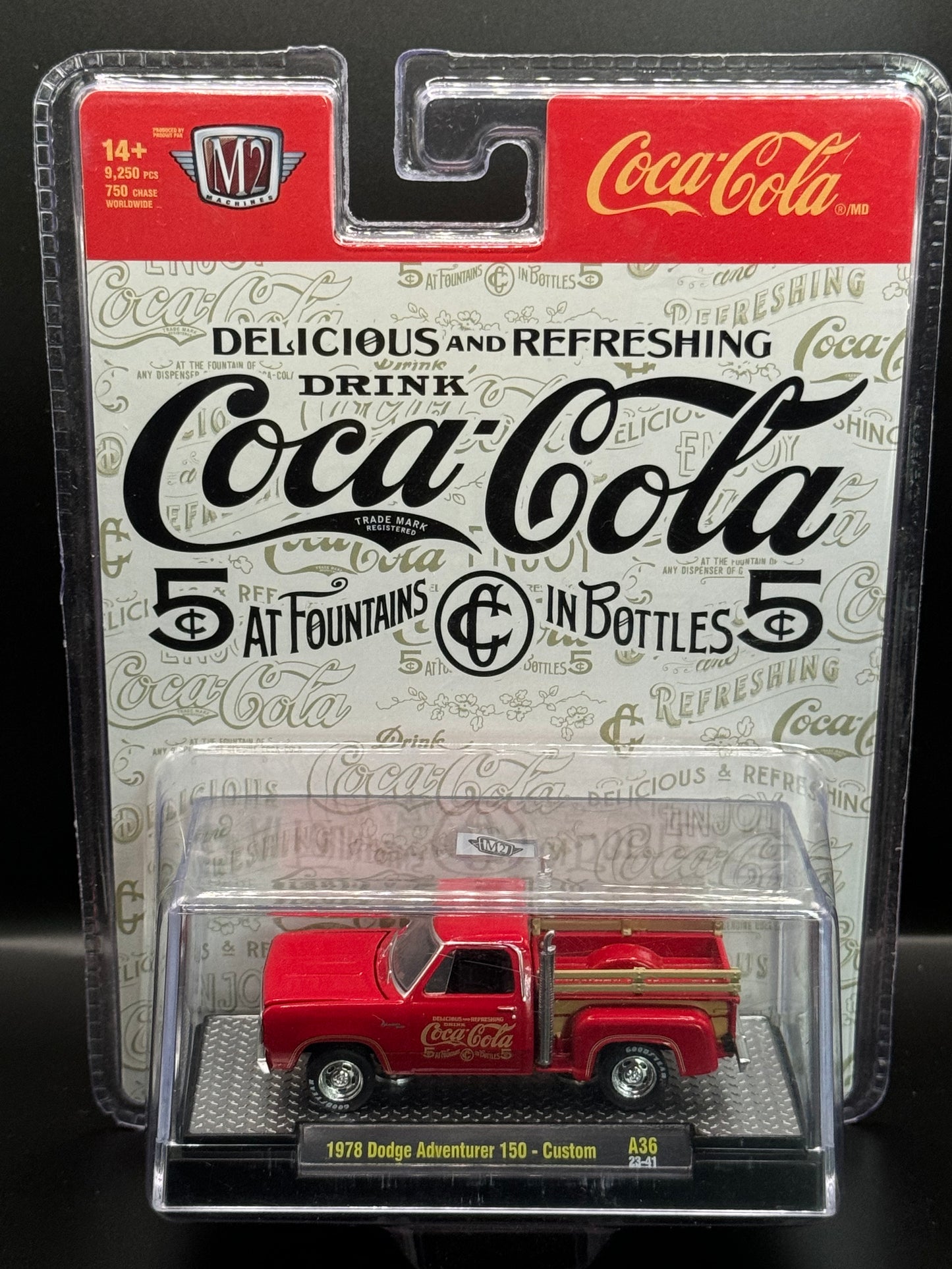 M2 Machines Coca-Cola 1978 Dodge Adventurer 150 - Custom A36 23-41