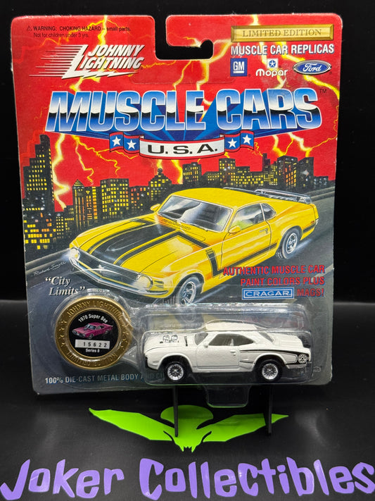Johnny Lightning Muscle Cars U.S.A Series 8 1970 Super Bee with Coin 15622