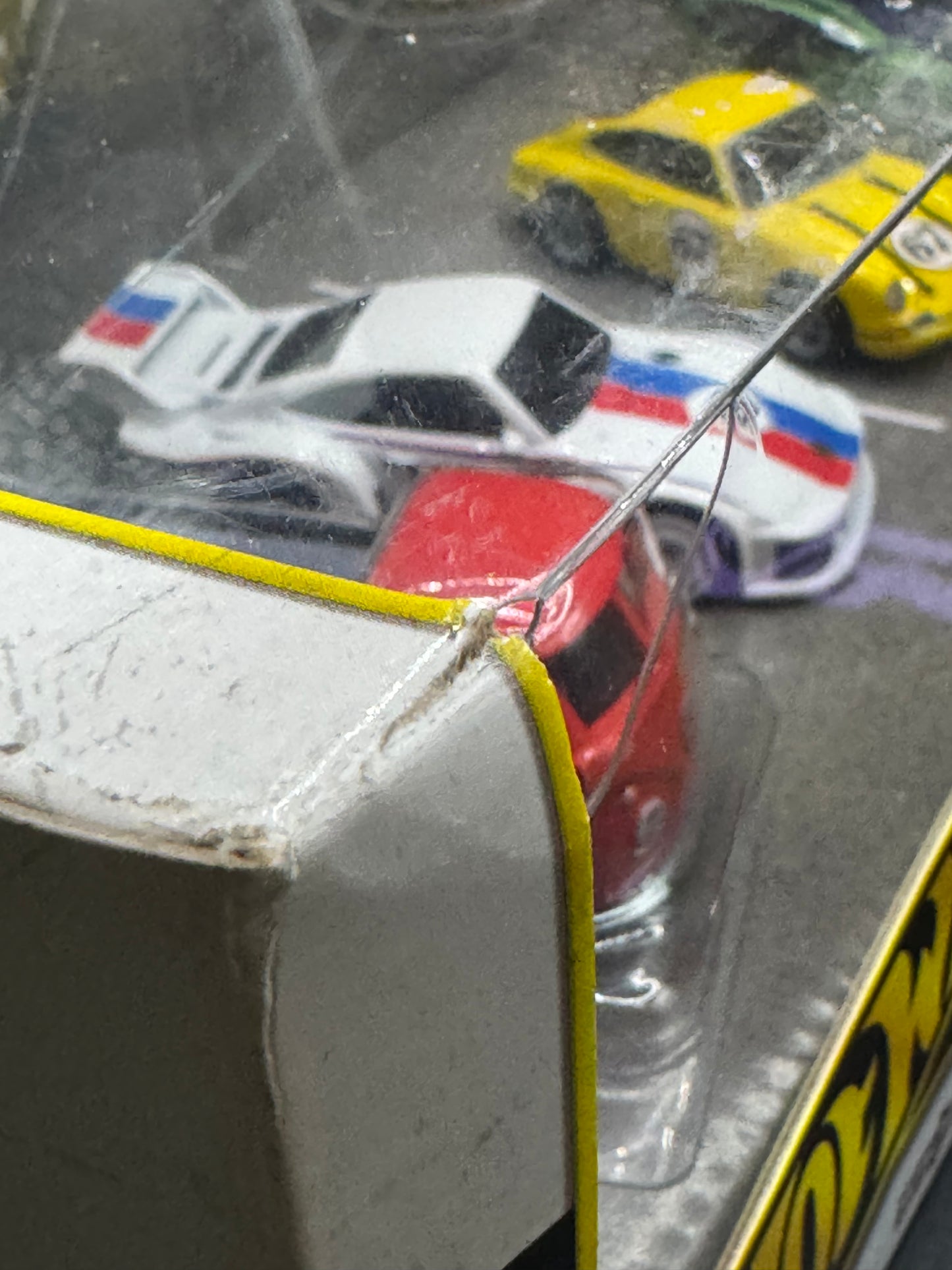 (1) Hot Wheels Premium Diorama Volkswagen Transporter T1 Pickup Porsche 917 LH 1967 Porsche 911 R Porsche 935