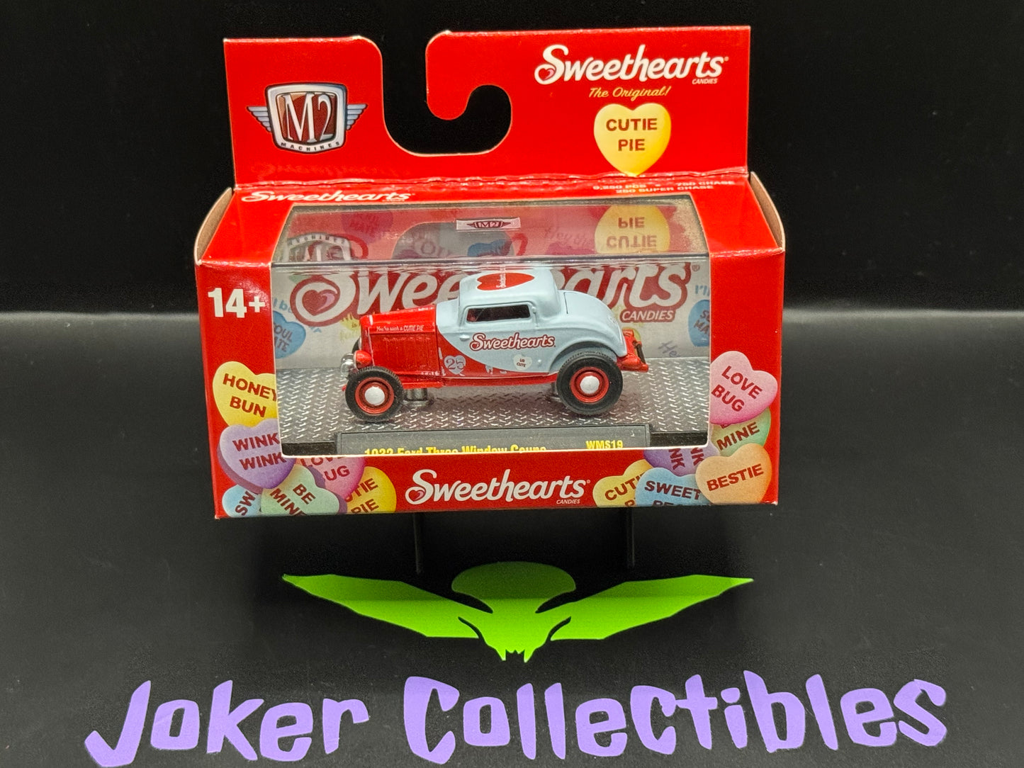 M2 Machines Sweethearts Blue 1932 Ford Three Window Coupe WMS19 24-02