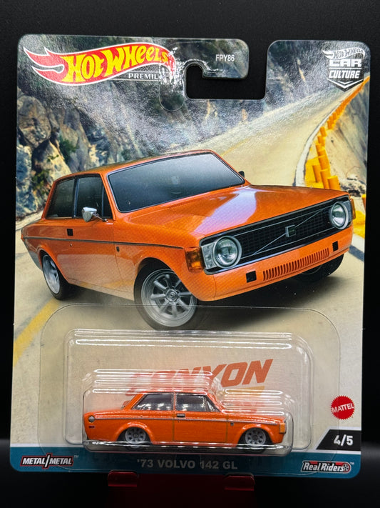 Hot Wheels Premium Car Culture Canyon Warriors '73 Volvo 142 GL # 4/5