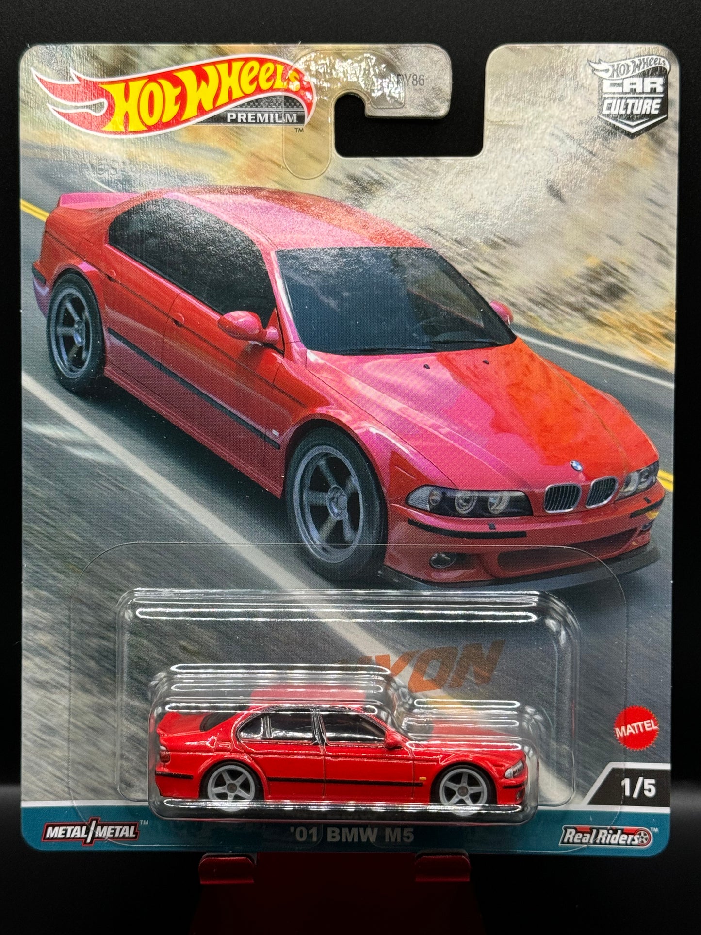 Hot Wheels Premium Car Culture Canyon Warriors '01 BMW M5 # 1/5