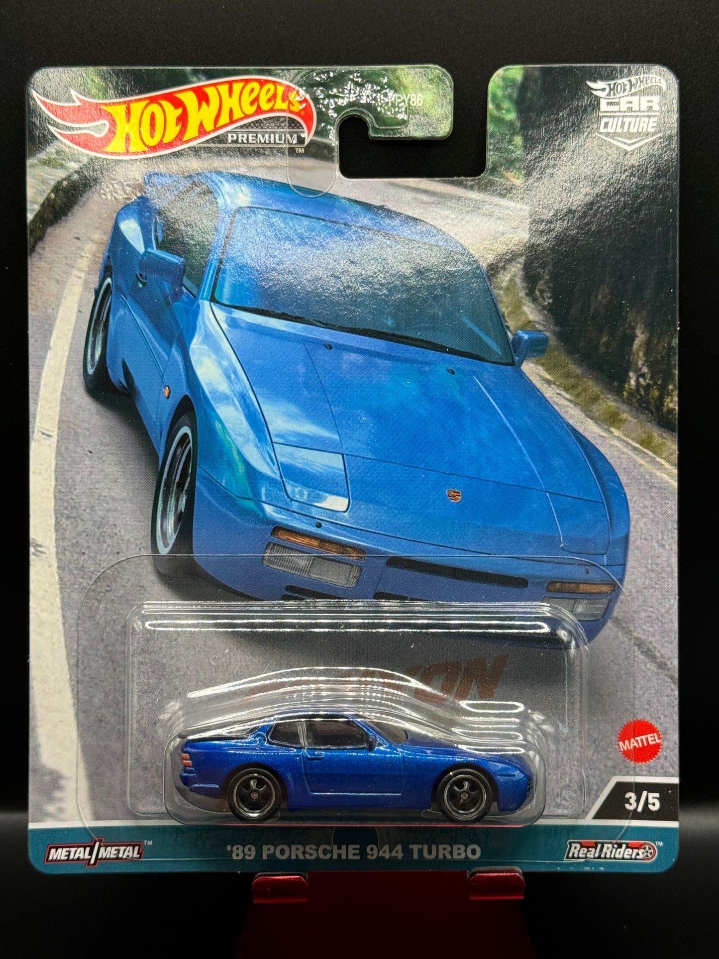 Hot Wheels Premium Car Culture Canyon Warriors '89 Porsche 944 Turbo # 3/5