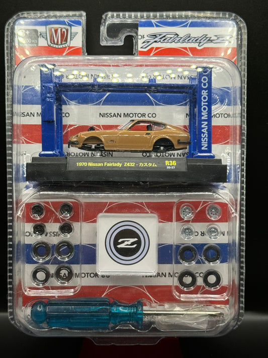 M2 Machines Model-Kit with Auto Lift Brown 1970 Nissan Fairlady Z R36 20-27