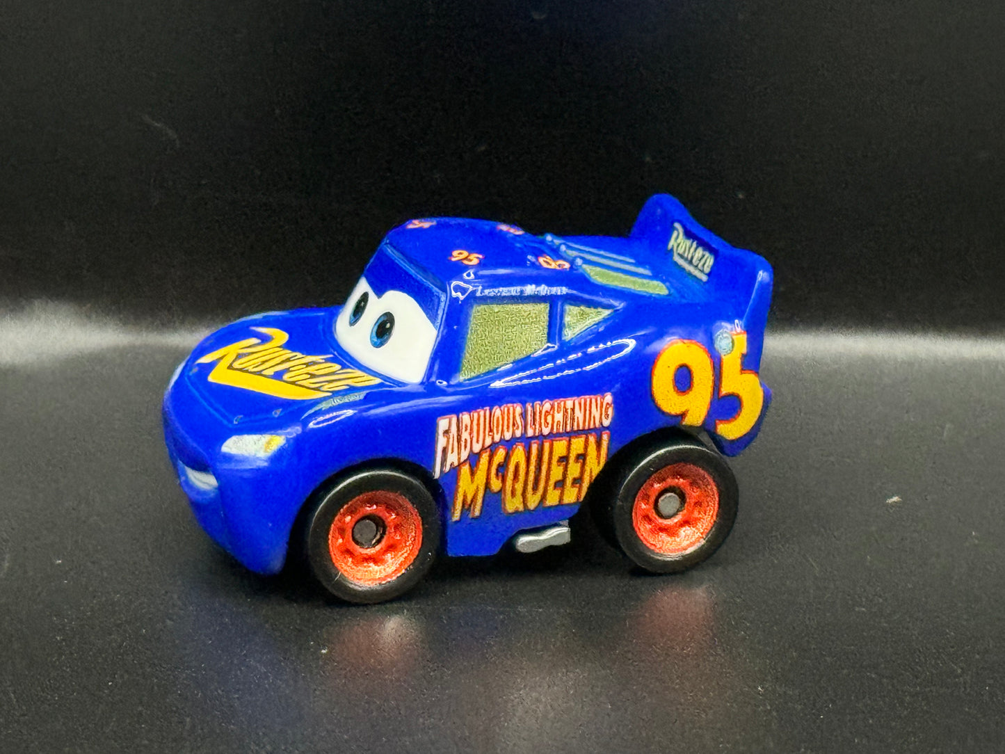 Disney Pixar Cars 2024 Mystery Mini Racers Series 4 # 47 Fabulous Lightning McQueen