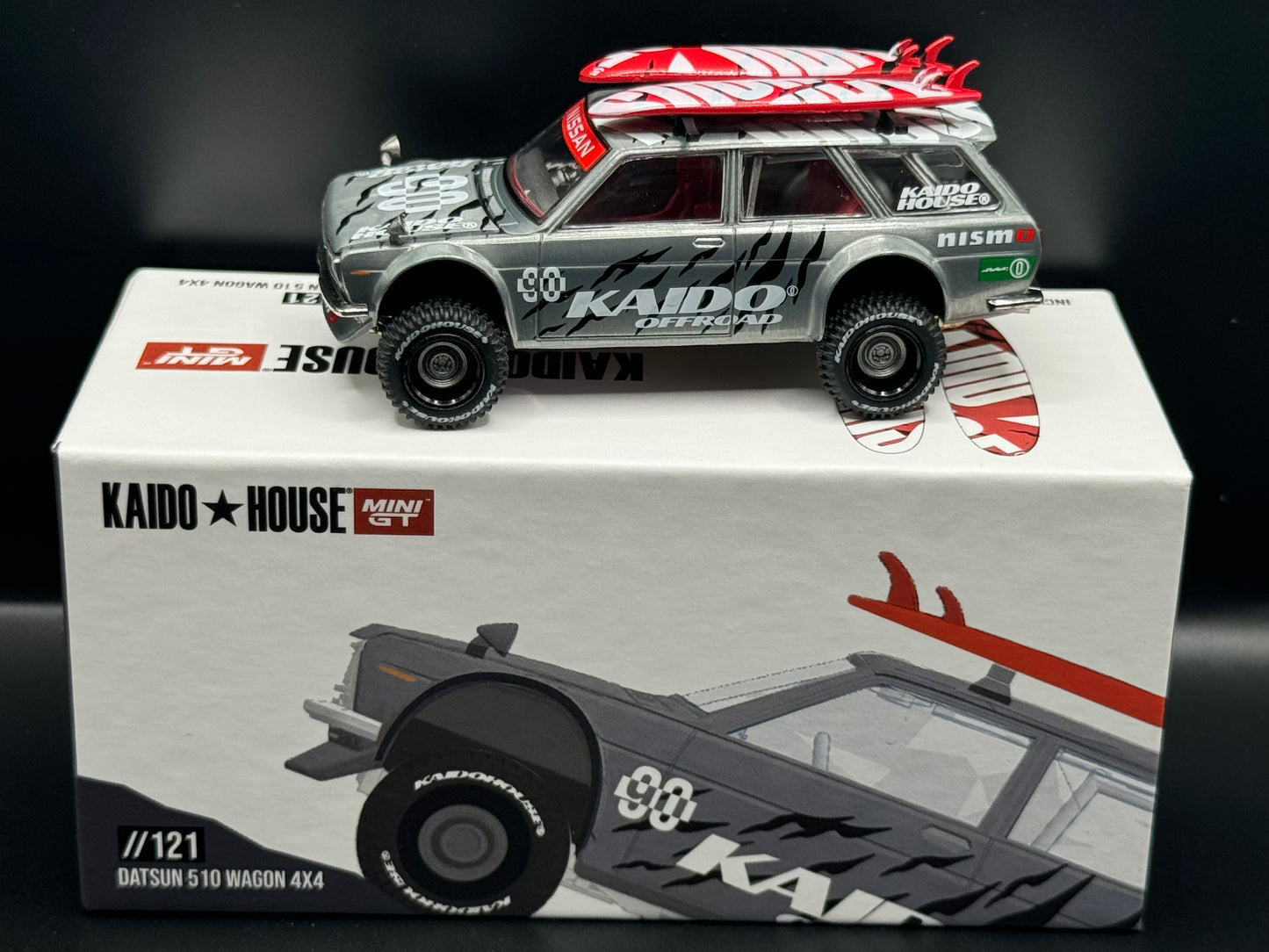 Kaido House Chase Datsun 510 Wagon 4x4 Kaido Offroad V1 Silver KHMG121