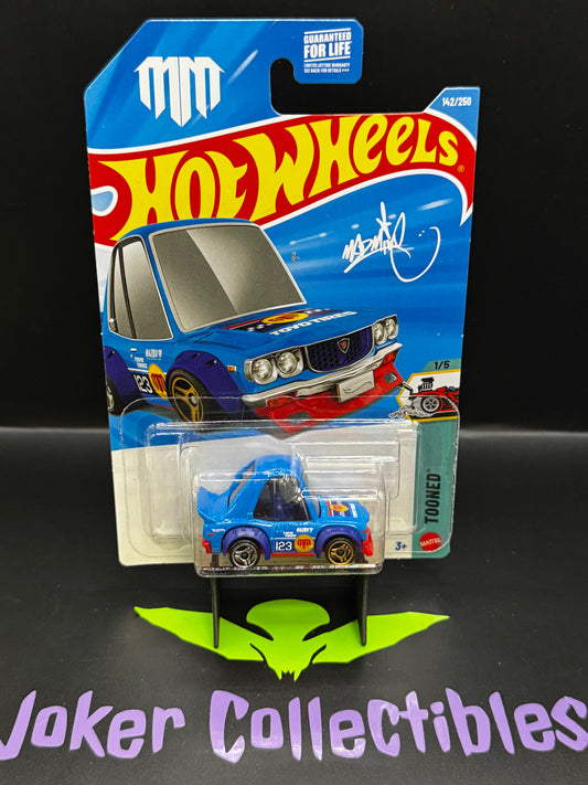 Hot Wheels 2026 Mad Mike Blue Red Mazda RX-3 142/250 Tooned 1/5 F Case
