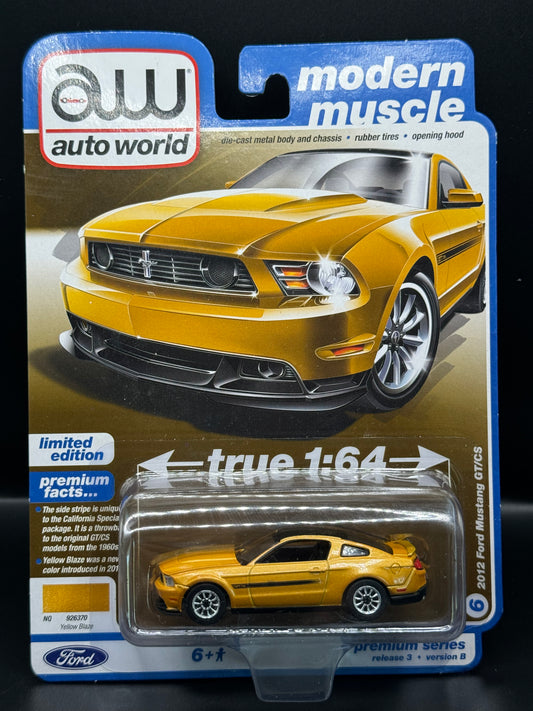 Auto World (AW) Modern Muscle 2012 Ford Mustang GT/CS Yellow Blaze