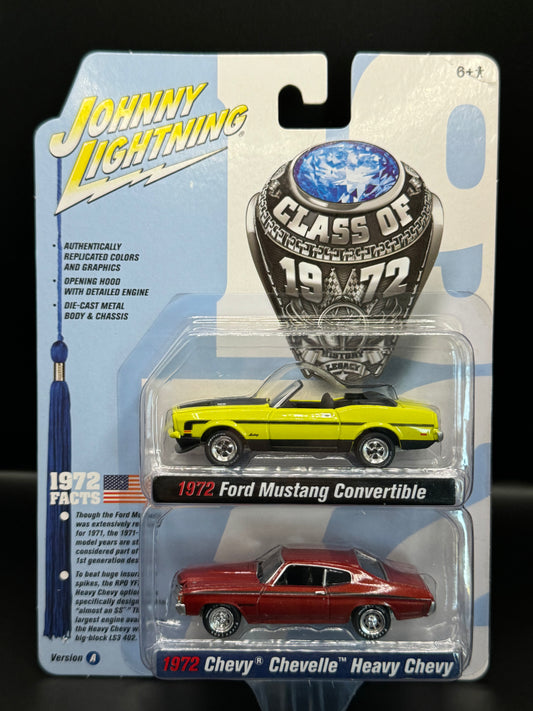 Johnny Lightning Class of 1972 Ford Mustang Convertible & Chevy Chevelle Heavy Chevy