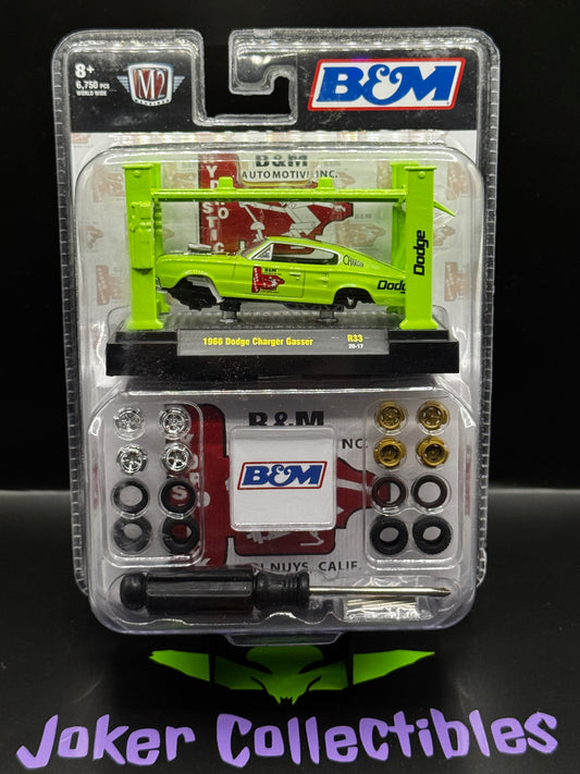 M2 Machines Model-Kit Auto Lift B& M Green 1966 Dodge Charger Gasser R33 20-17