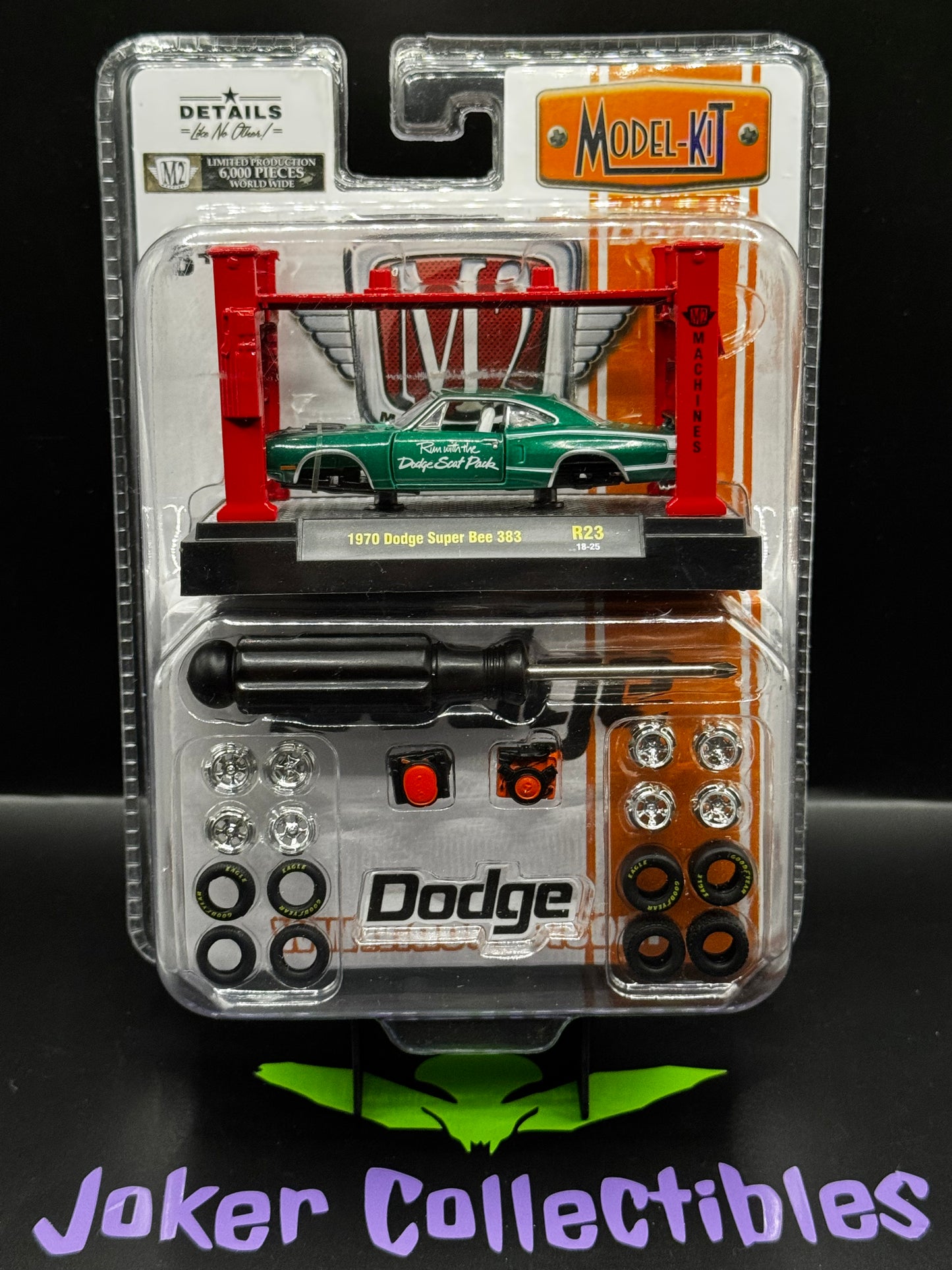 M2 Machines Model-Kit Auto Lift Green 1970 Dodge Super Bee 383 R23 18-25