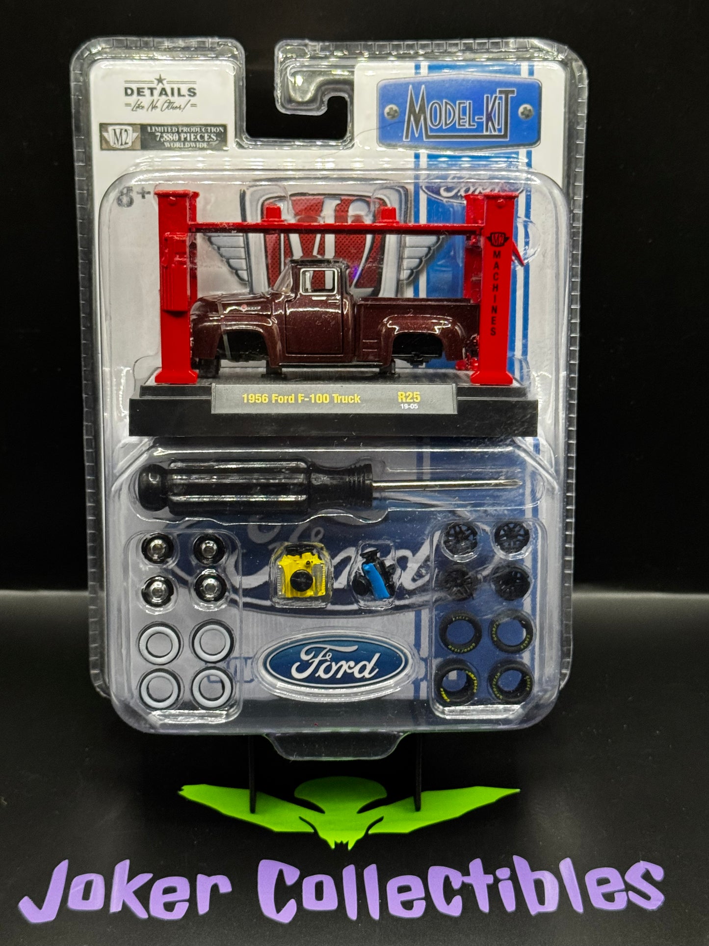 M2 Machines Model-Kit Auto Lift Dark Red 1956 Ford F-100 Truck R25 19-05