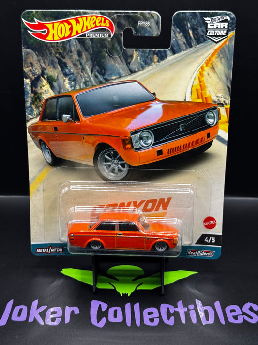 Hot Wheels Premium Car Culture Canyon Warriors '73 Volvo 142 GL # 4/5