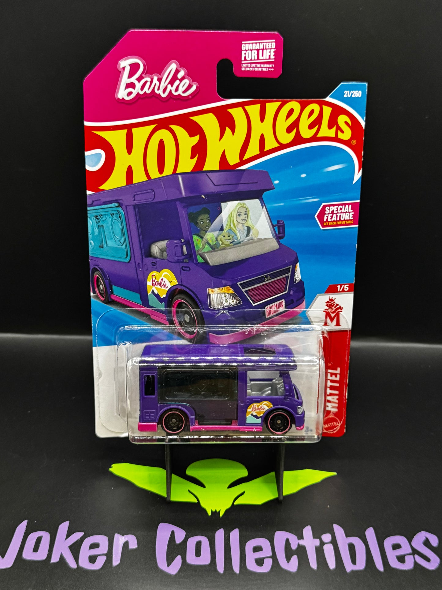 Hot Wheels 2026 Purple & Pink Barbie Dream Camper 21/250 Mattel 1/5 G Case