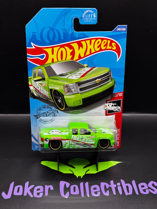 Hot Wheels Treasure Hunt Chevy Silverado 240/250 HW Rescue 10/10