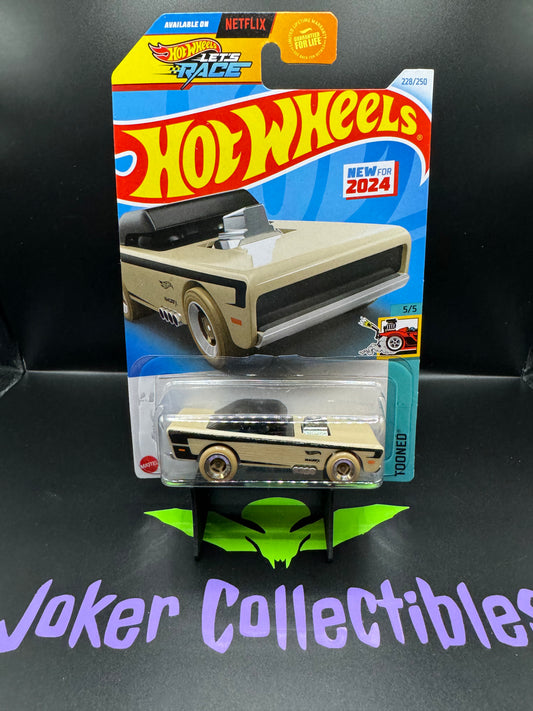 Hot Wheels 2024 Let's Race Tan Small Block # 228/250 Tooned # 5/5