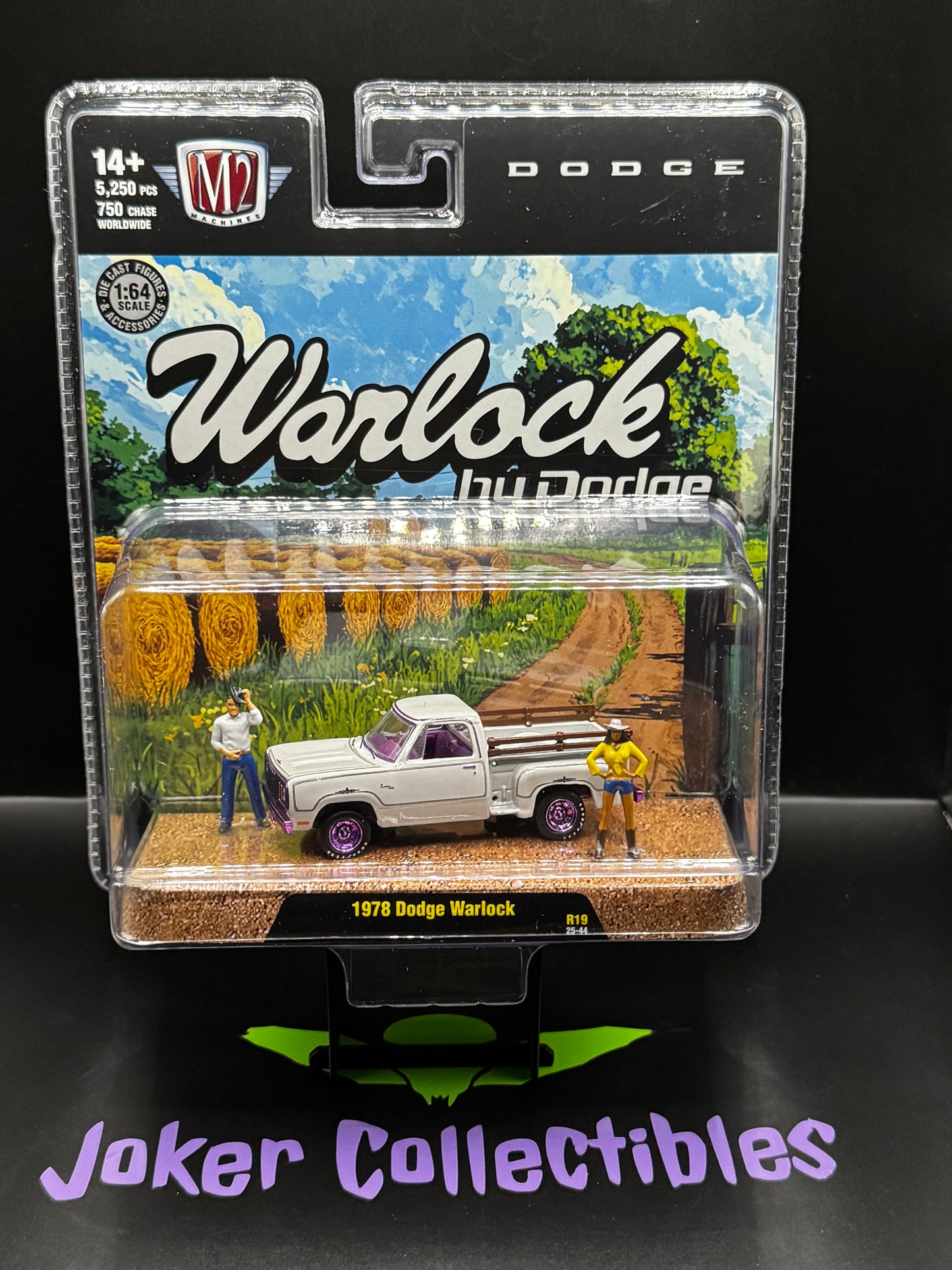 M2 Machines Diorama Chase Gray 1978 Dodge Warlock R19 25-44