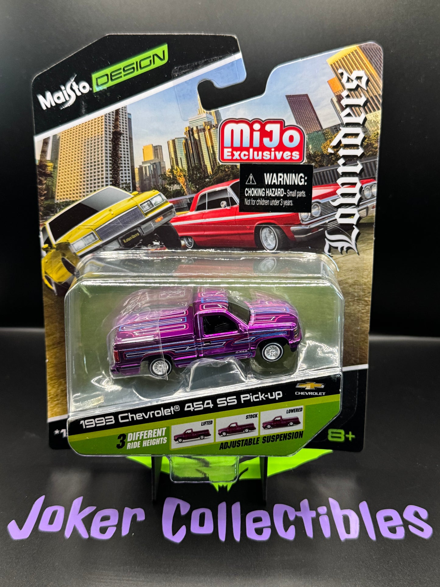 Maisto Design Lowriders 1992 Chevrolet 454 SS Pick-up Candy Pink Liquid Purple