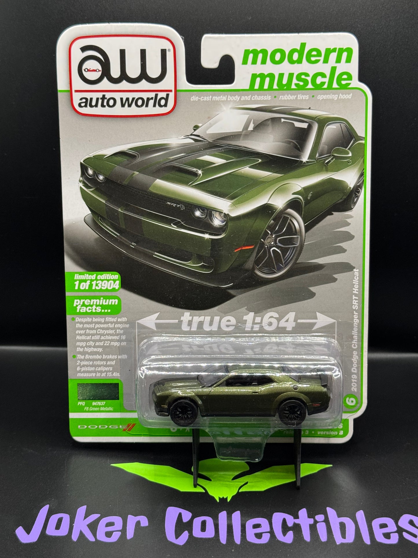 Auto World (AW) Modern Muscle F8 Green Metallic 2019 Dodge Challenger SRT Hellcat