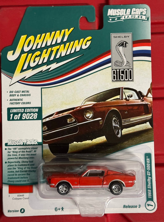 Johnny Lightning Muscle Cars USA 1968 Shelby GT-500KR Calypso Coral