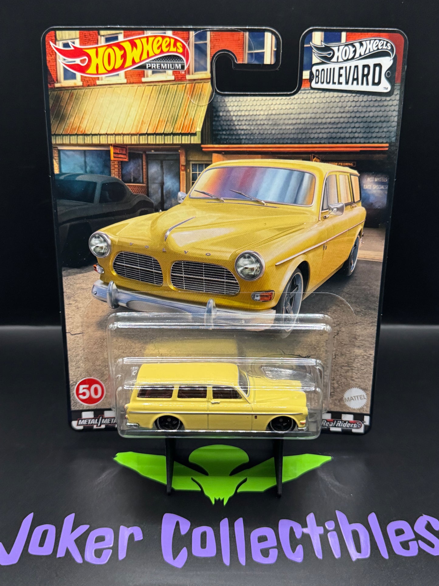Hot Wheels Premium Boulevard Volvo P220 Amazon Estate # 50