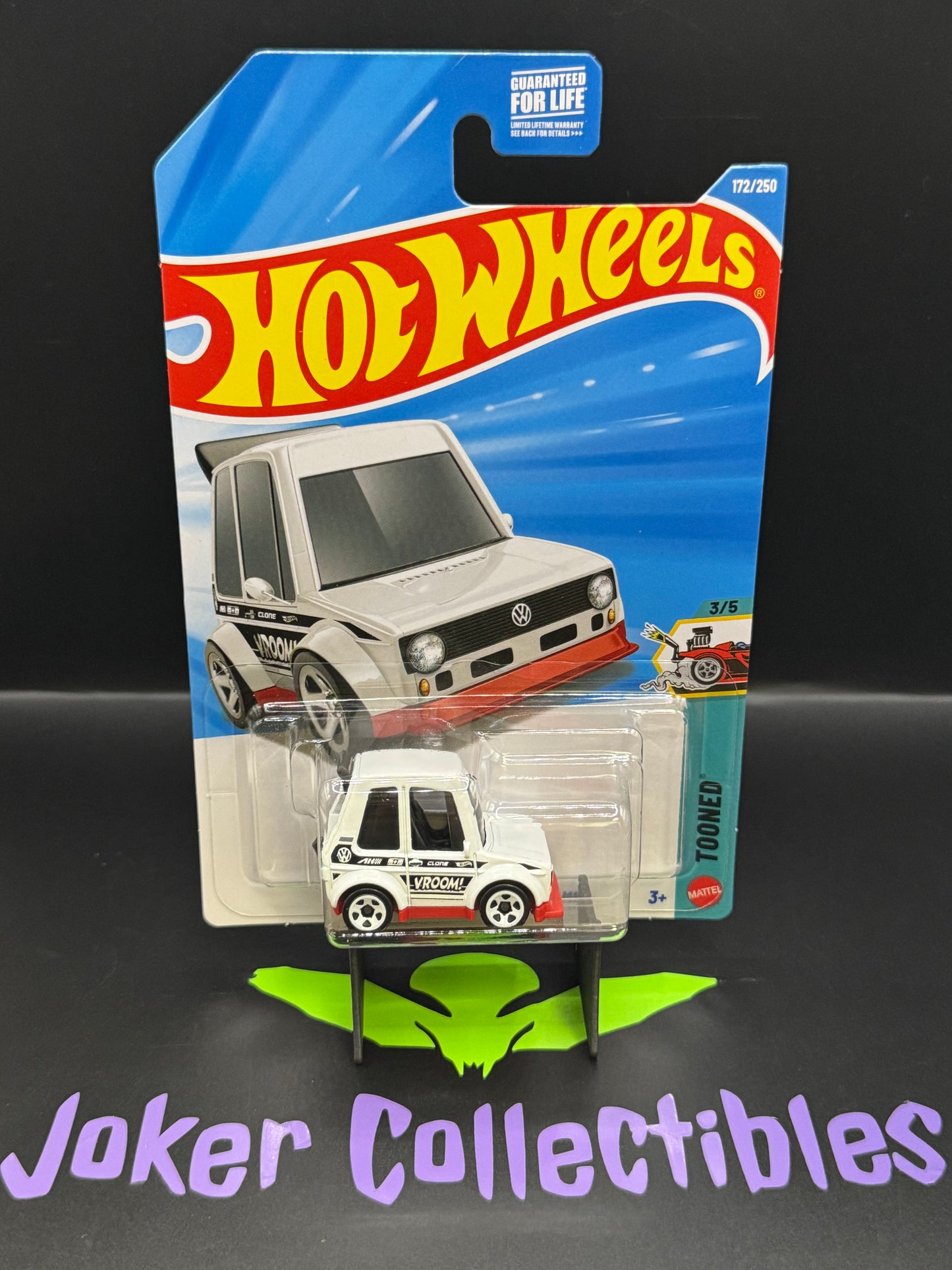 Hot Wheels 2026 White Tooned Volkswagen Golf MK1 172/250 Tooned 3/5 H Case