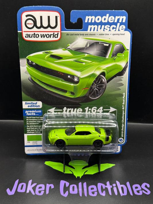 Auto World Modern Muscle 2019 Dodge Challenger R/T Scat Pack Sublime # 5