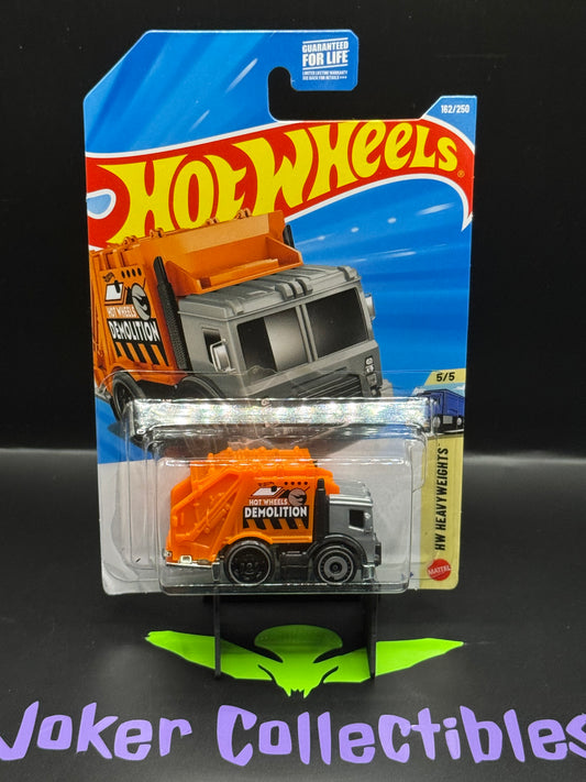 Hot Wheels 2026 Treasure Hunt Total Disposal 162/250 HW Heavyweights 5/5