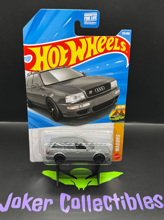 Hot Wheels 2026 Gray '94 Audi Avant RS2 175/250 Wagons 8/10 K Case