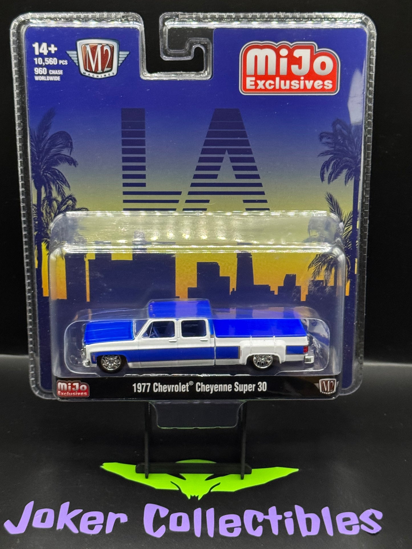 M2 Machines Blue 1977 Chevrolet Cheyenne Super 30 39000-MJ05