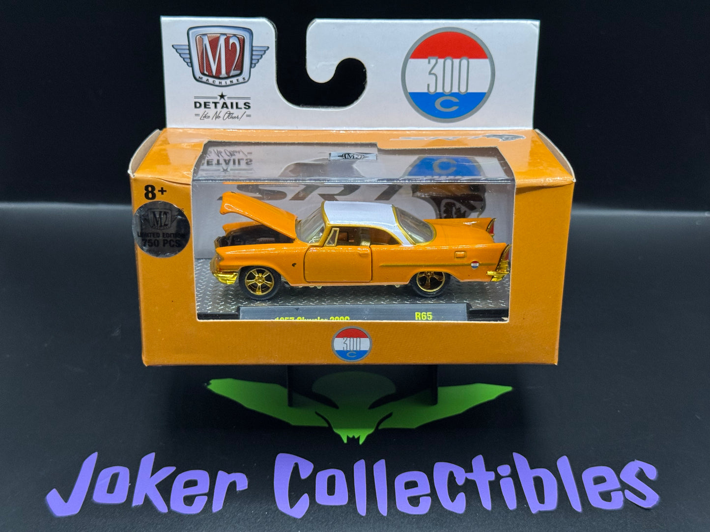 M2 Machines Chase Orange 1957 Chrysler 300C R65 21-21