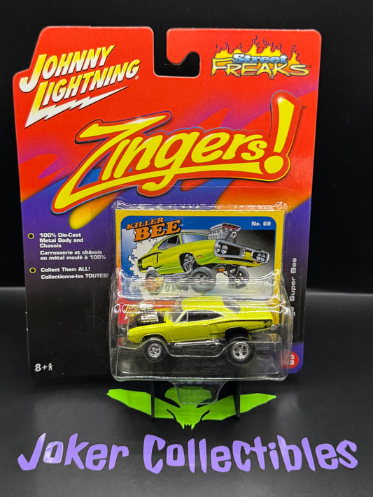 Johnny Lightning Street Freaks Zingers! Killer Bee '70 Dodge Super Bee No. 69