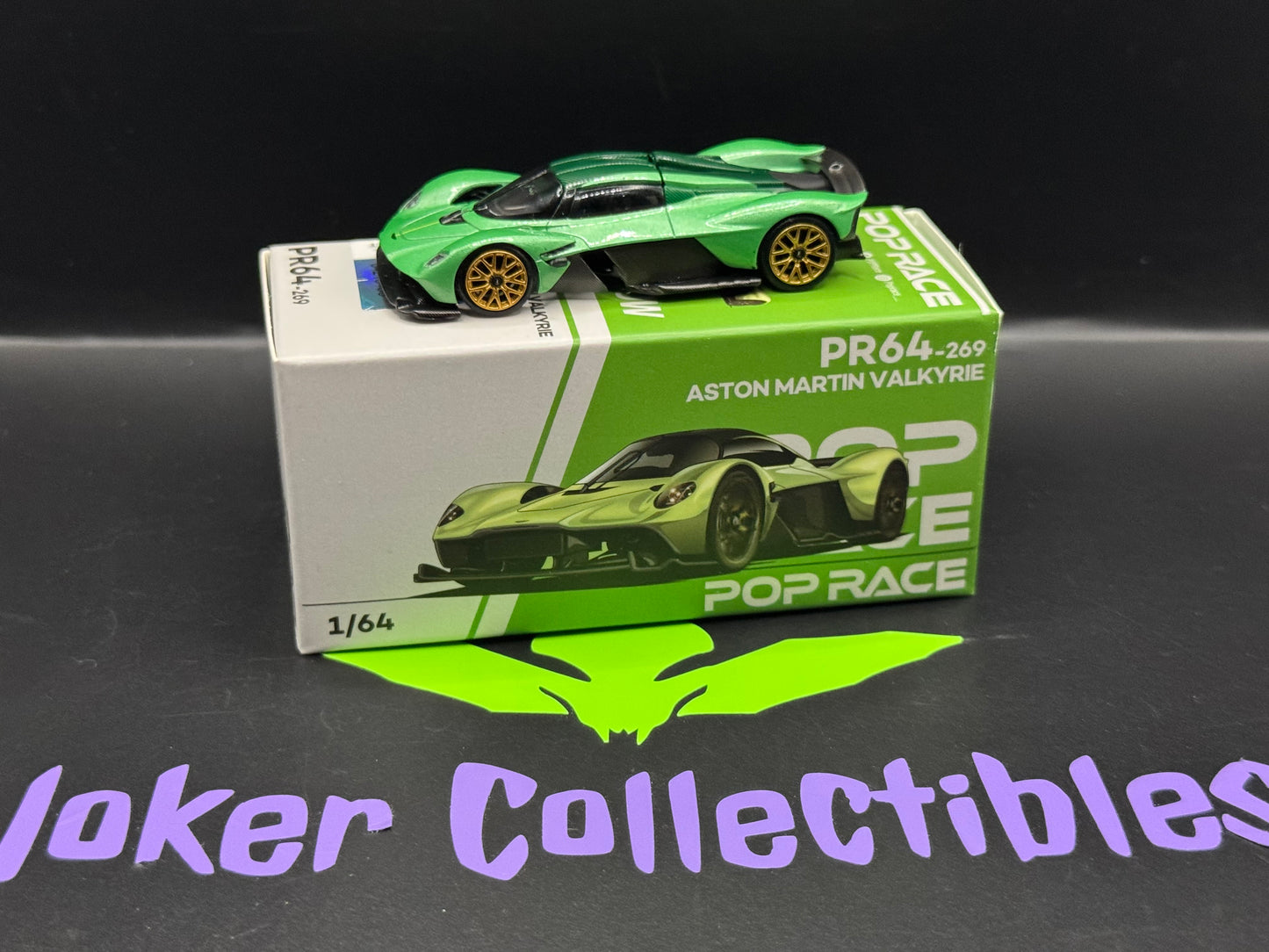 Pop Race Aston Martin Valkyrie Iridescent Emerald PR64-269