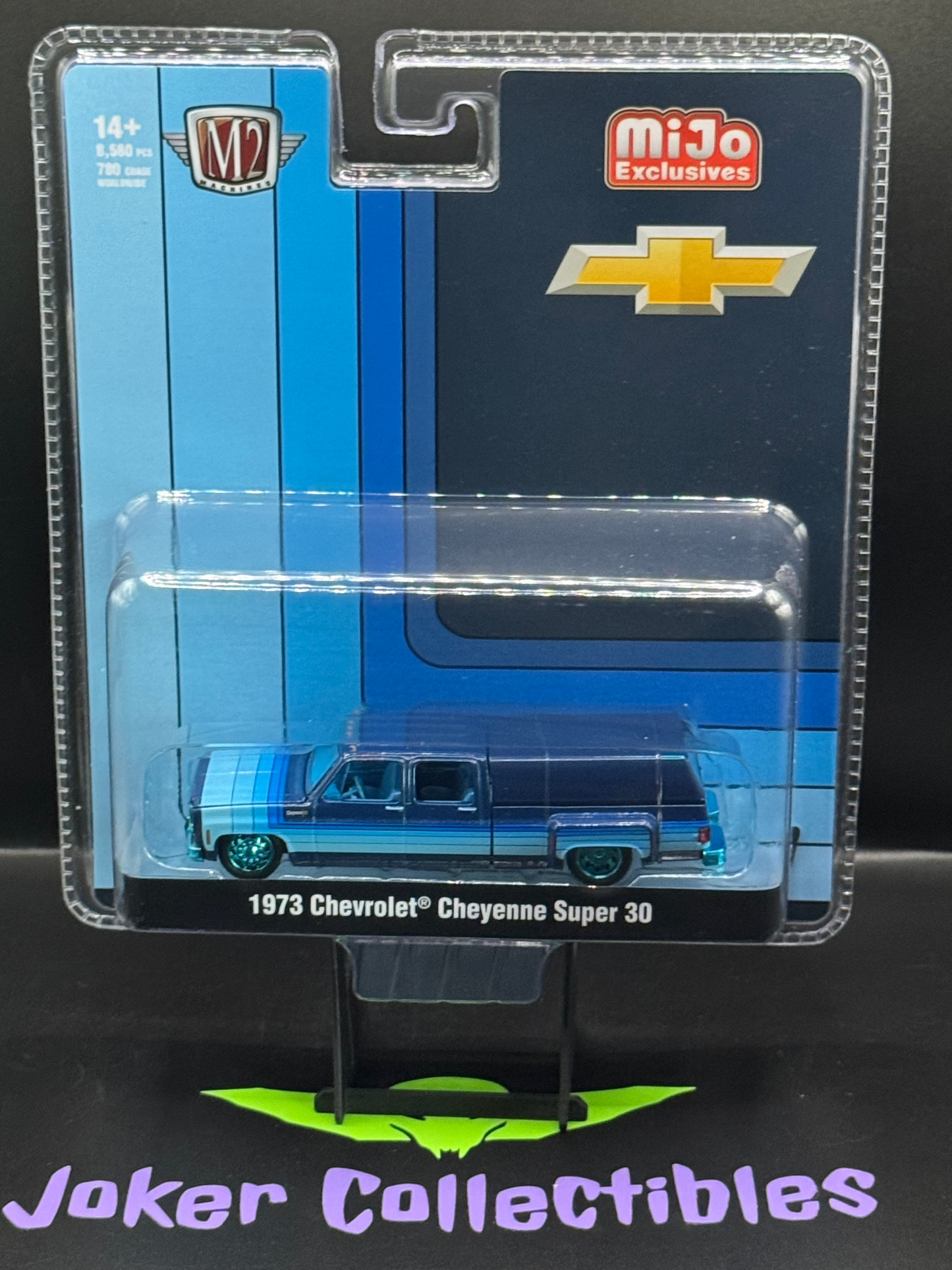 M2 Machines Chase 1973 Chevrolet Cheyenne Super 30 Dually Camper Shell Blue MJS04