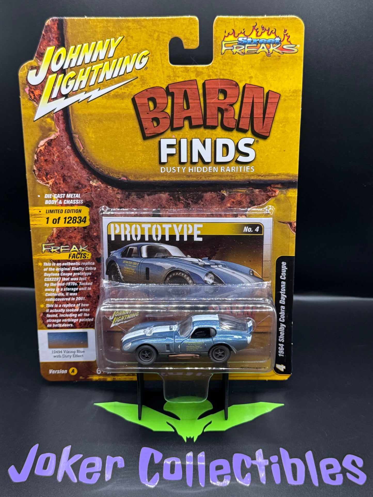 Johnny Lightning Barn Finds 1964 Shelby Cobra Daytona Coupe Dirty Viking Blue