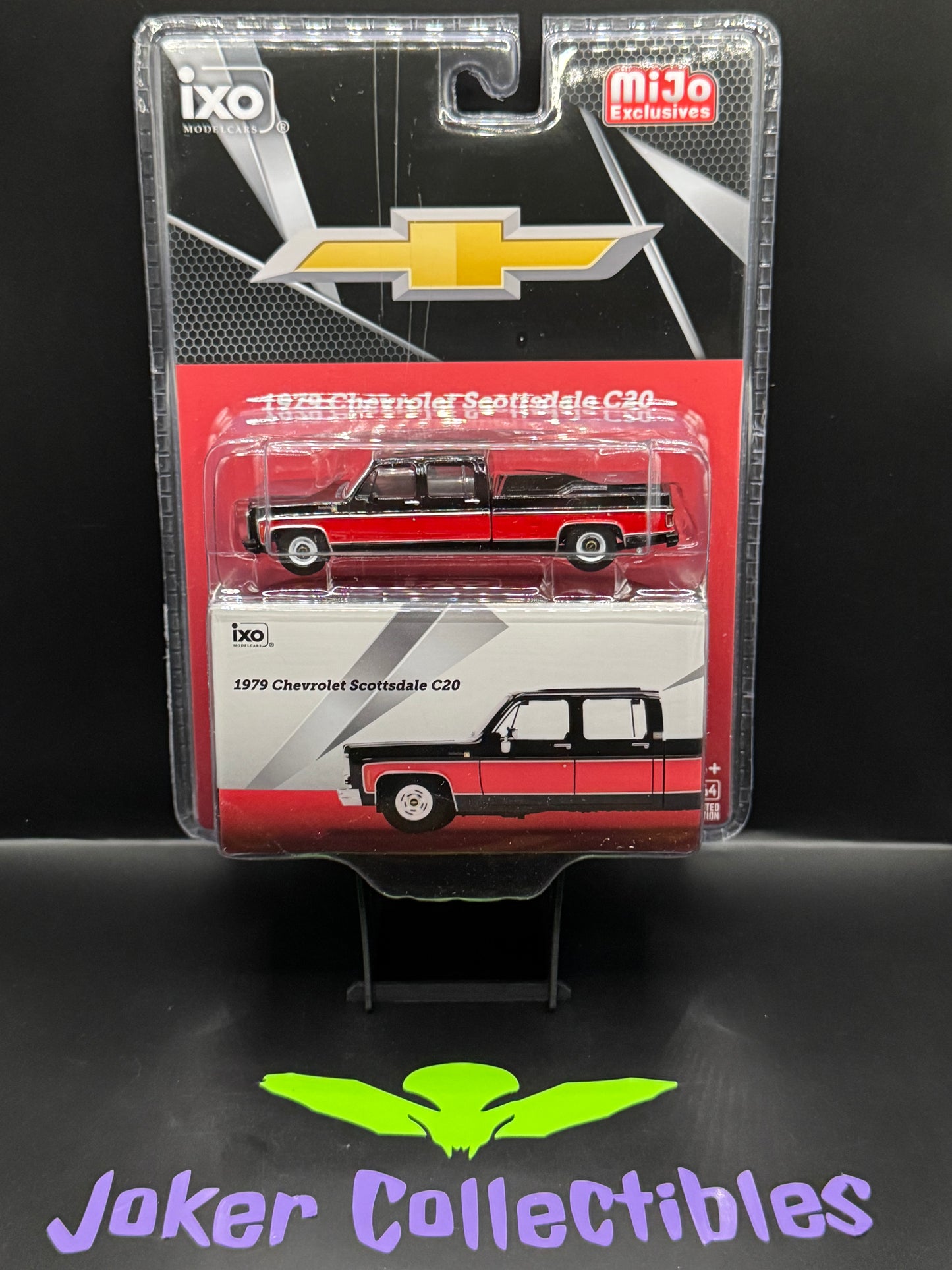 IXO Models 1979 Chevrolet Scottsdale C20 Crew Cab Black Red Two Tone Lowered