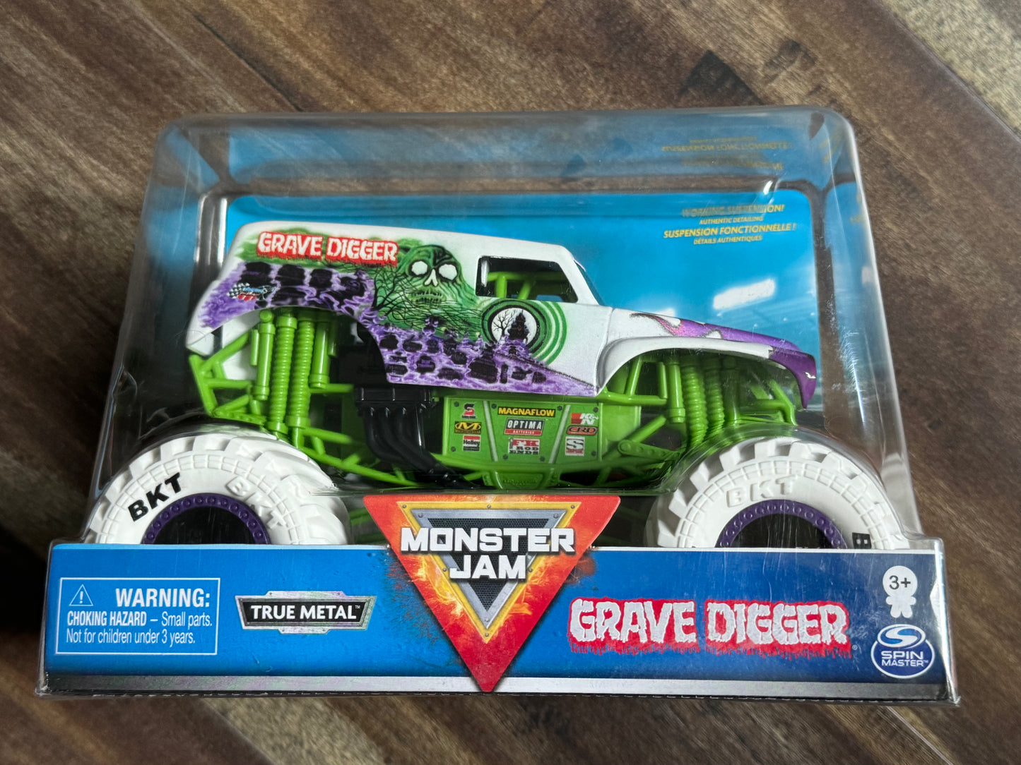 Spin Master Monster Jam 2021 1:24 Scale Grave Digger Inverse